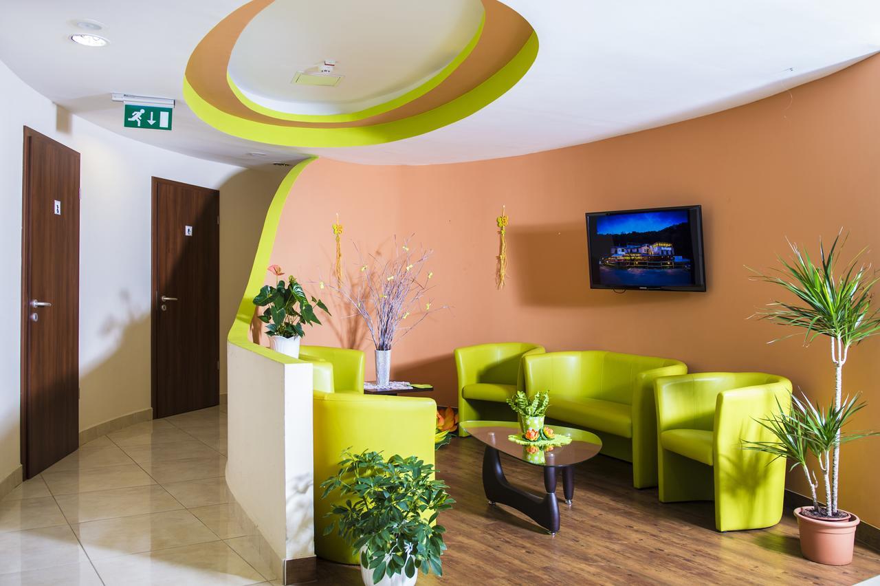 Patak Park Hotel - Adults Only Visegrad Bagian luar foto